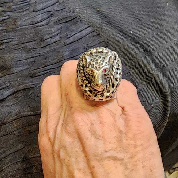 Custom Designed - Picture 2 of 7